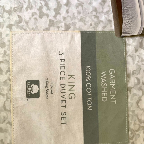 New King size Duvet Set - Picture 2 of 3